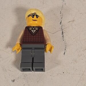 Lego Blond Girl Minifig Sweater Bow Tie Minifigure
